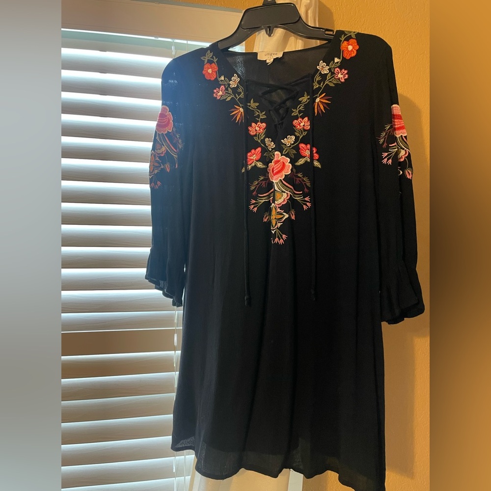 Floral Embroidered Black Tunic